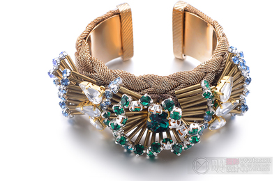 珠宝首饰 形神兼备，重在品位